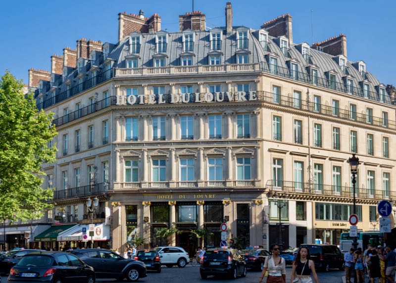 Hotel in 1st arrondissement near Louvre.