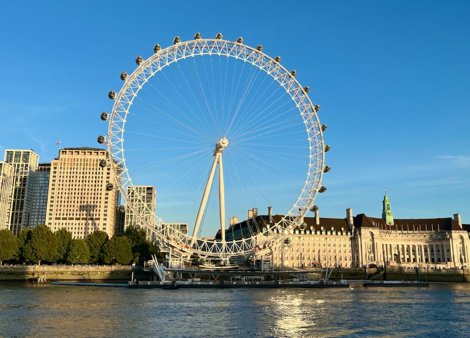 London Eye.