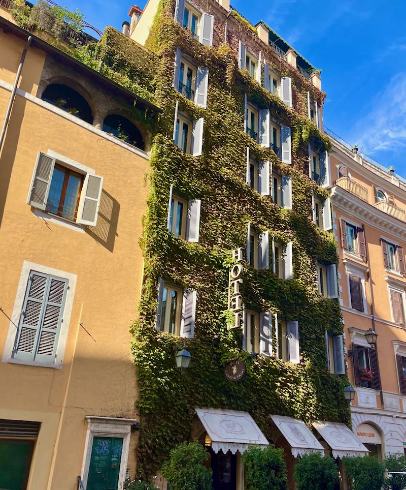 Best 3-star hotel in Rome's Historic Center.