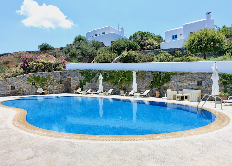 The freeform pool at Belogna Ikons in Vivlos, Naxos
