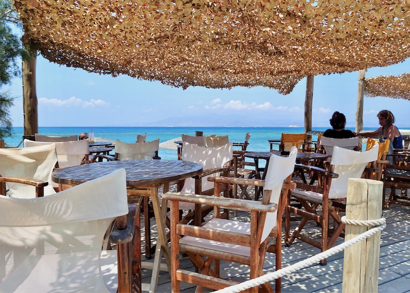 Restaurant with a sea view at Medusa Resort on Plaka Beach in Naxos
