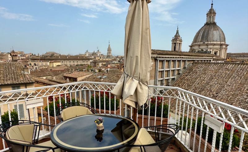 Rome hotel for couples with view.
