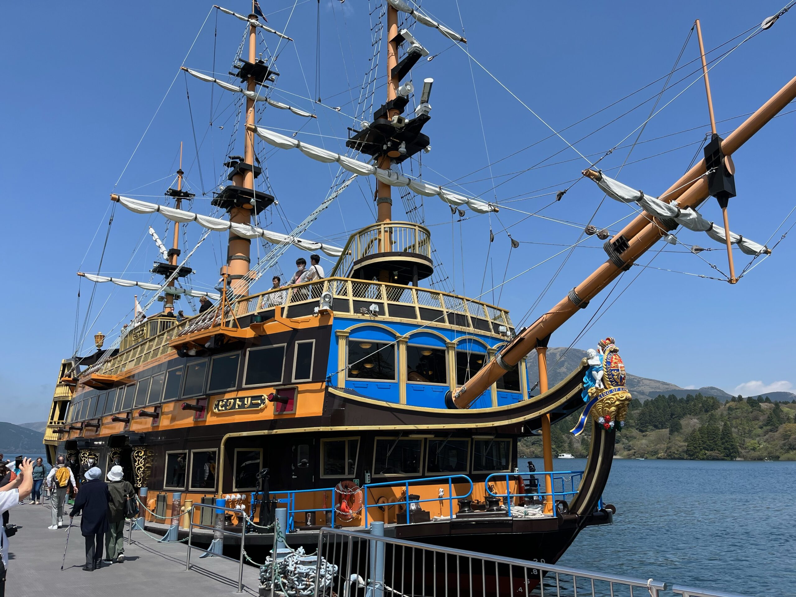 A pirate ship docks on lake Ashi.