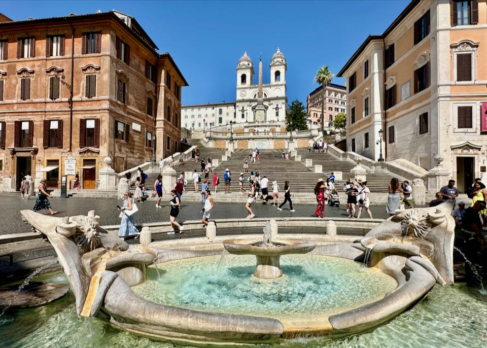 Where to stay near Spanish Steps in Rome.