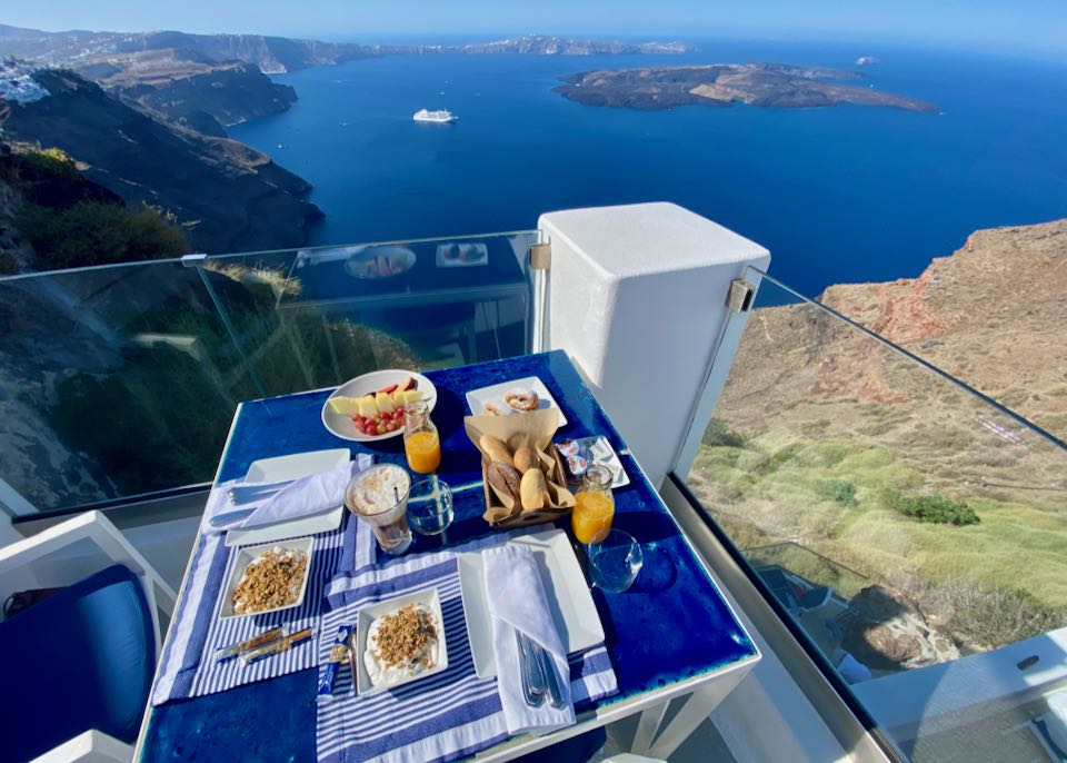 30 Best Hotels in Imerovigli, Santorini - Where to Stay