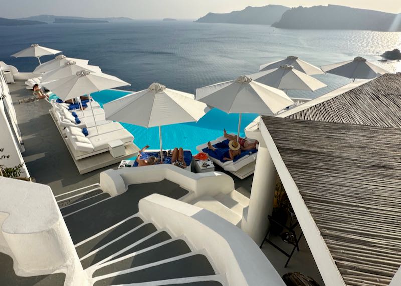 Best hotel in Oia, Santorini.