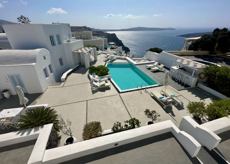 Best hotel for families in Fira, Santorini.