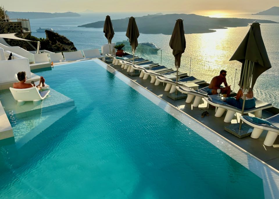 Best hotel in Fira, Santorini.