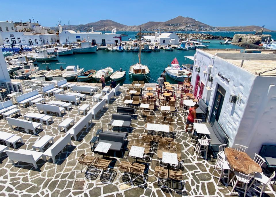 The best place to stay for couples and honeymooners in Paros, Greece.