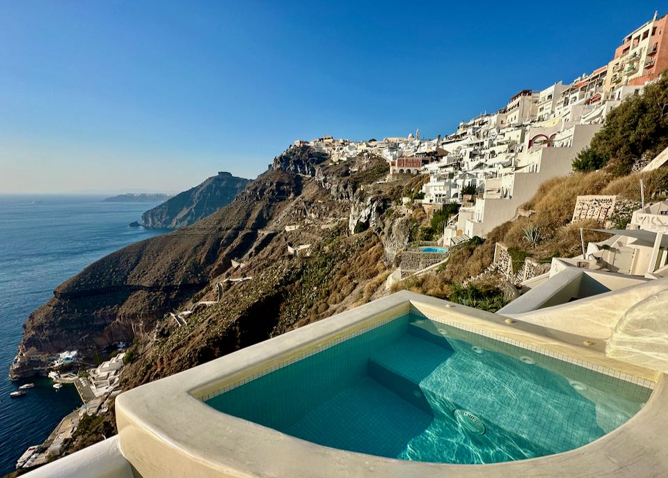 Where To Stay In Santorini For First Time