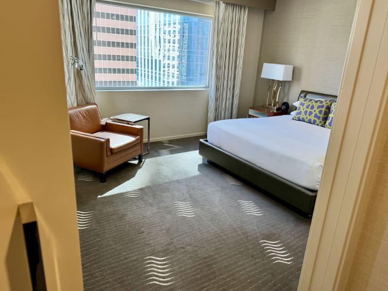 Hotel for couples in downtown Phoenix.