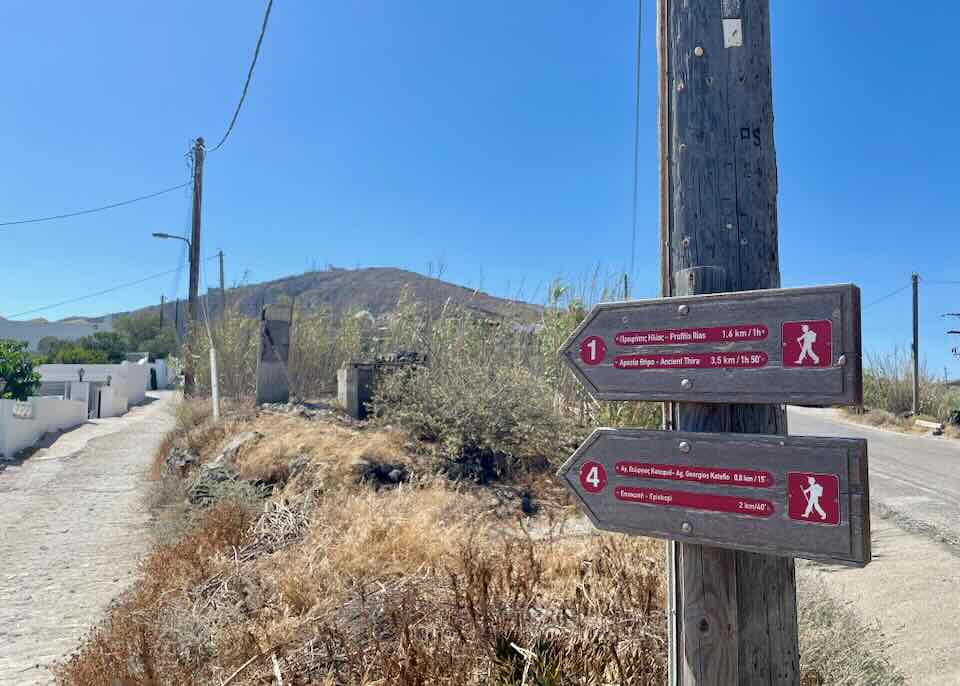 Hiking paths in Pyrgos.