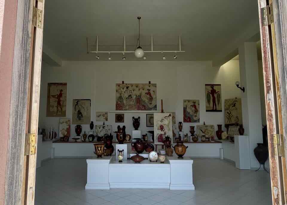 Akron Art Museum in Santorini.