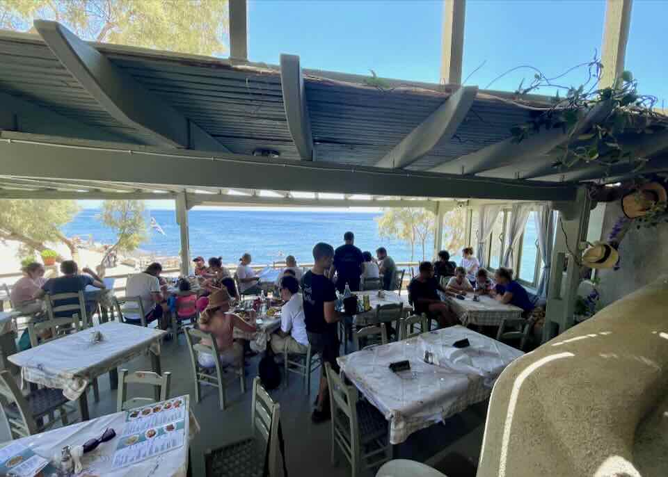 Mesa Pigadia Beach Restaurant. 