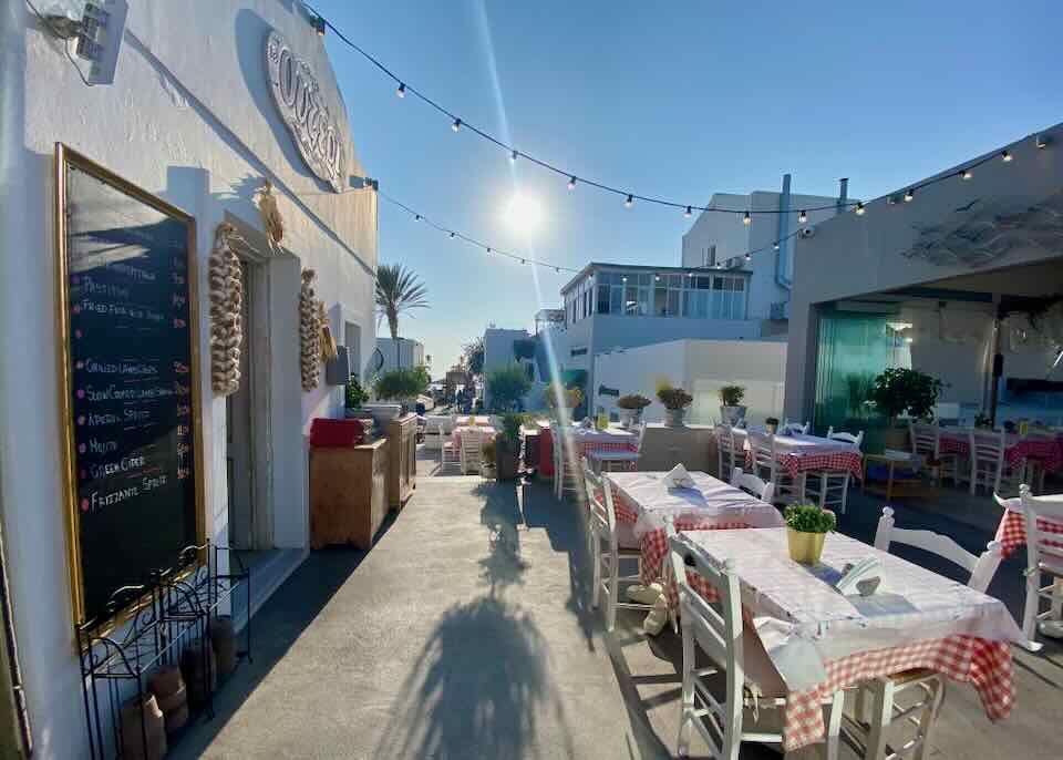 Restaurant in Fira.