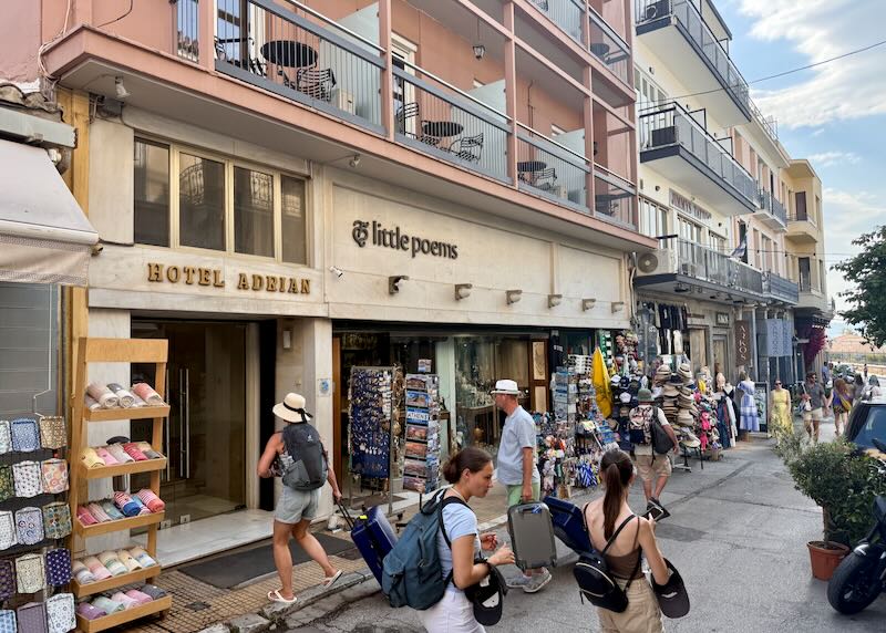 Good hotel close to metro station in Athens.