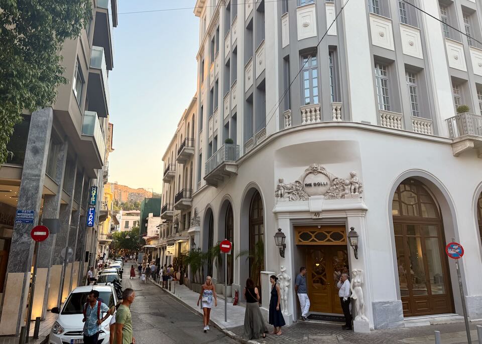 5-Star hotel in Plaka.