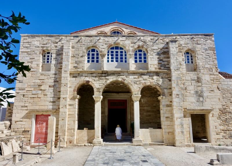 Panagia Ekatontapiliani (the Church of 100 Doors)  in Paros.