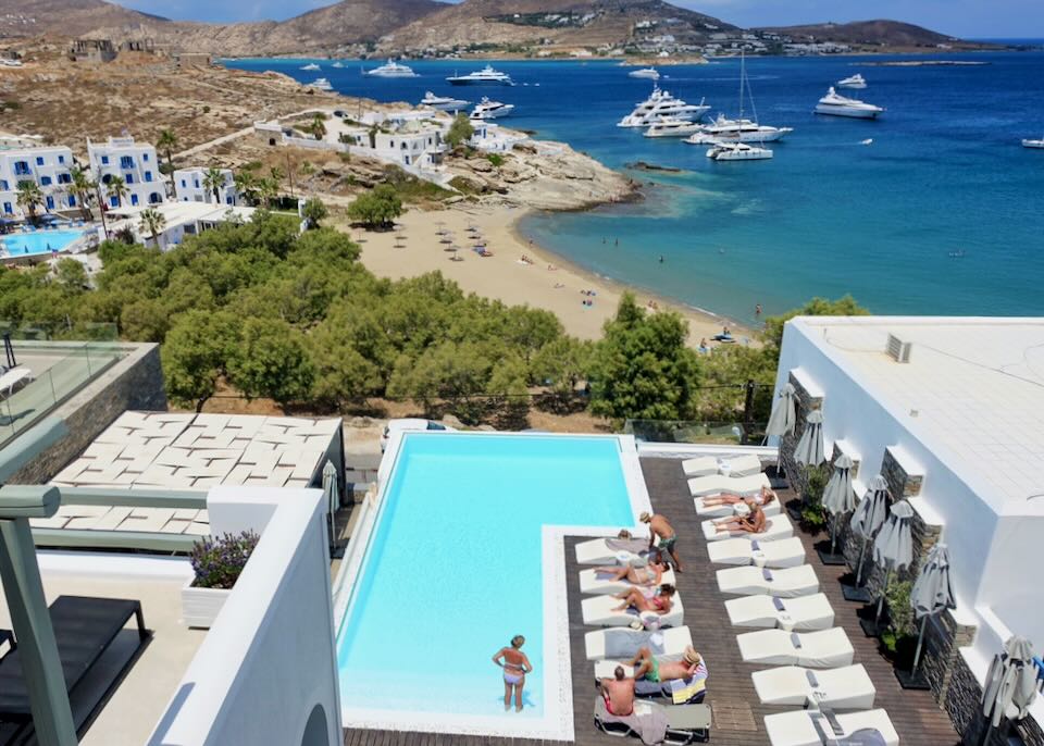 Hotel in Naoussa, Paros with pool and view.