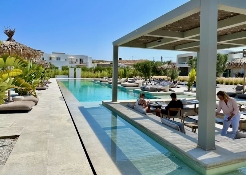 Hotel with pool in Naoussa, Paros.