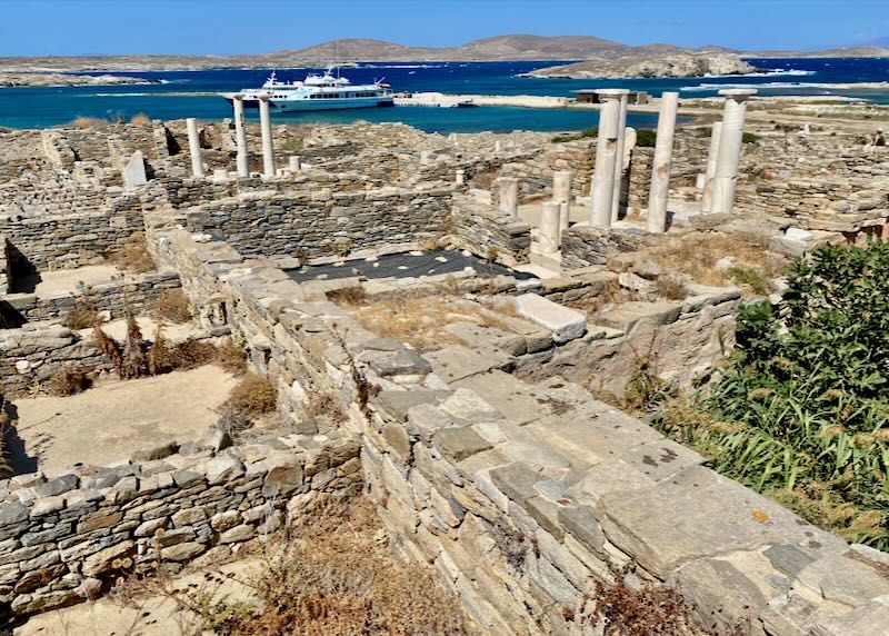 Delos and Rhenia private cruises from Mykonos.