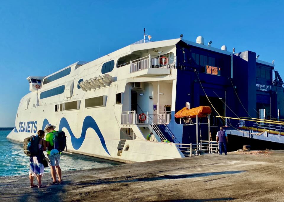 The fastest ferry from Milos to Athens.