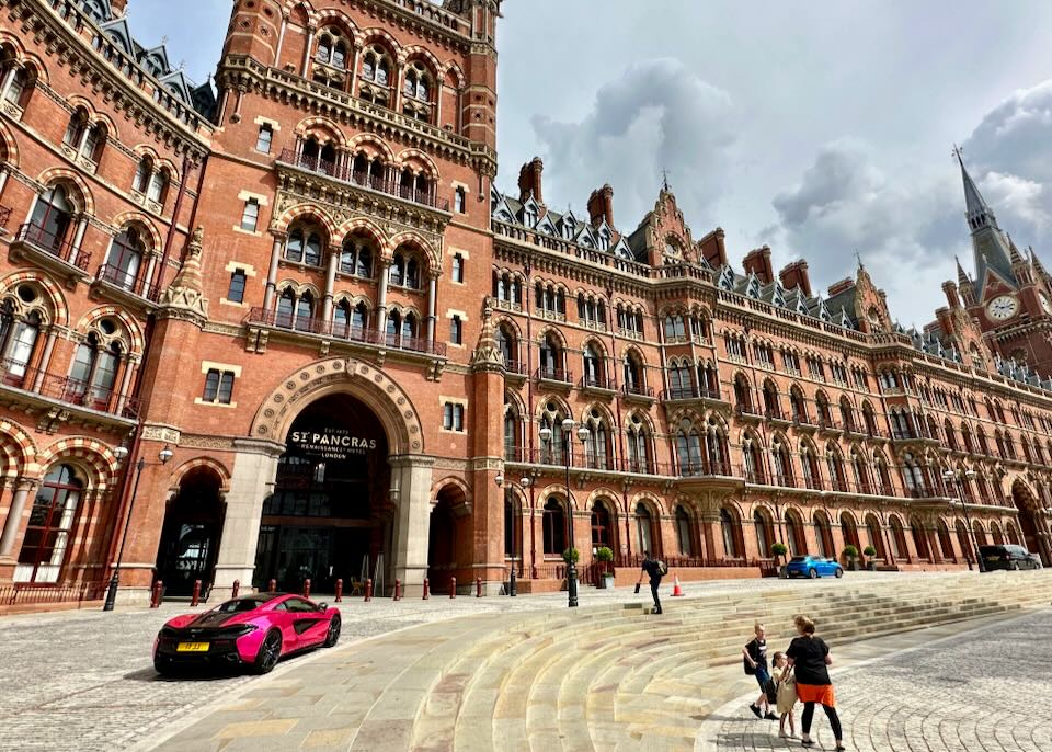Best hotel near St Pancras Kings Cross Station in London. 
