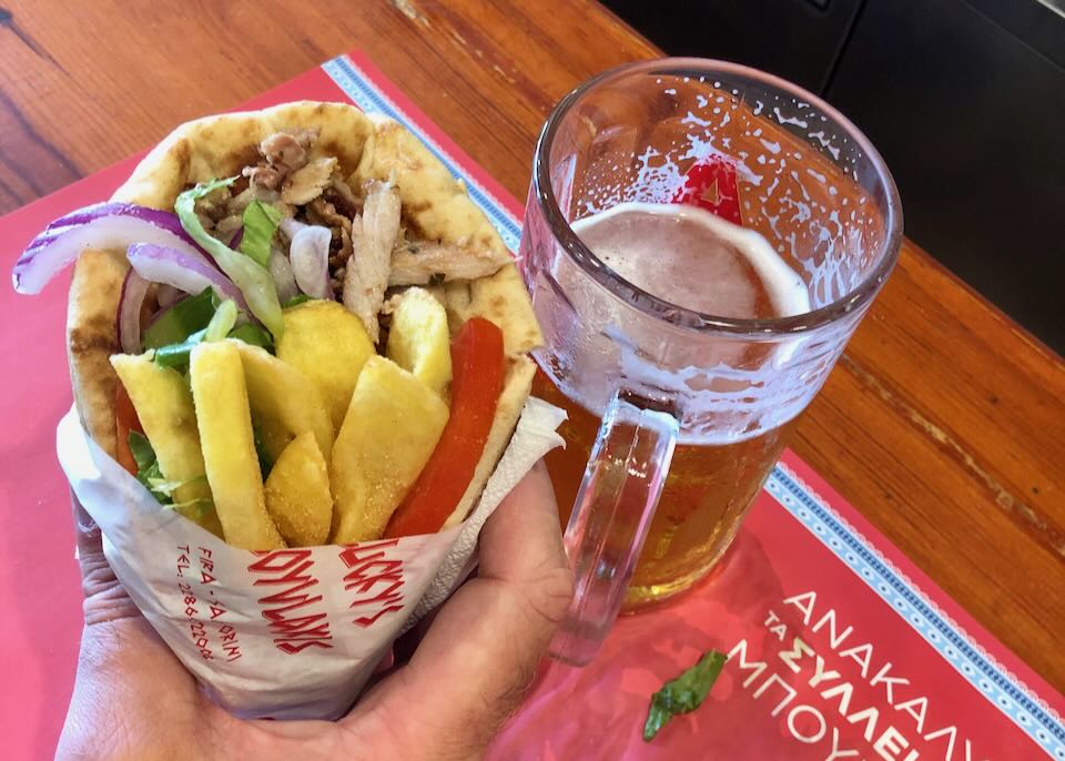 Lucky's Souvlaki and Gyro in Fira.