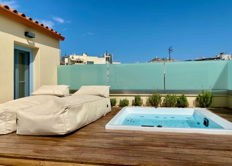 Private rooftop plunge pool at Plaka hotel.
