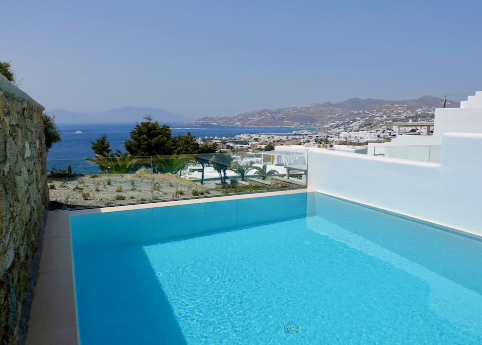 Hotel near Mykonos Town with private pool and view.