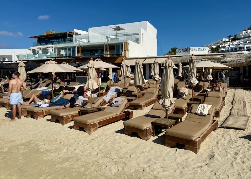 Good value beach hotel in Platis Gialos.