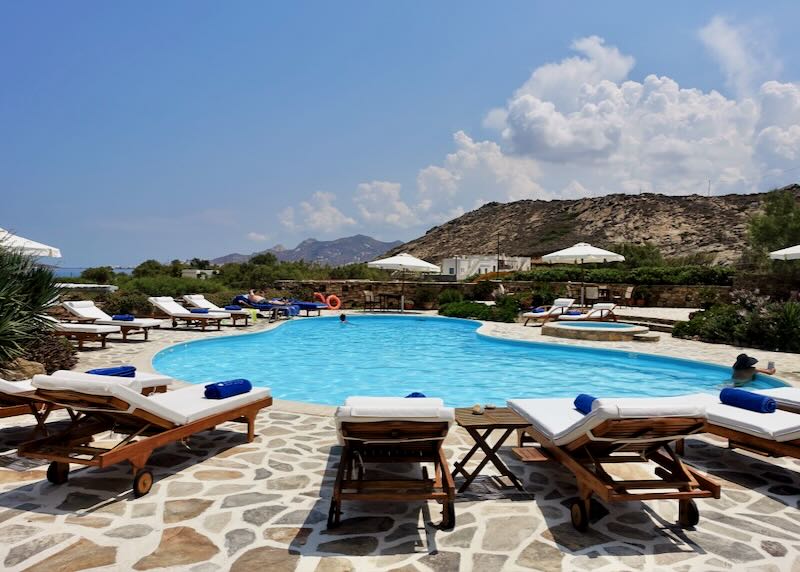 Luxury hotel with pool in Naxos.