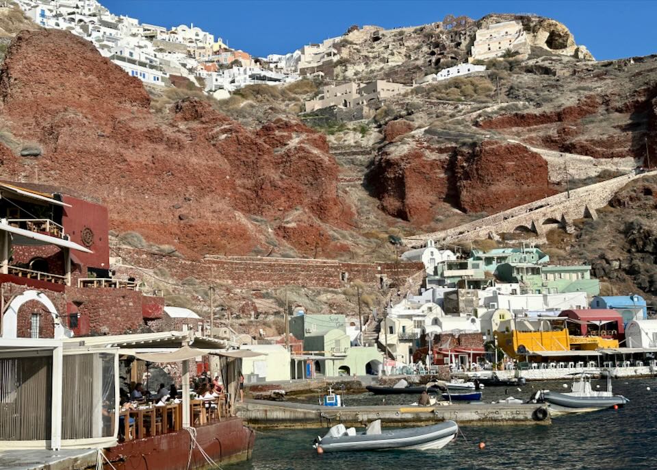 Seafood restaurants in Santorini.