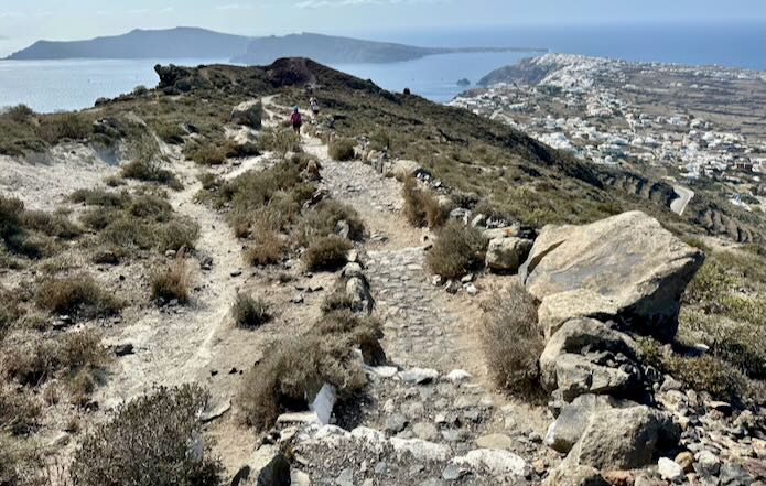 Descending into Oia.